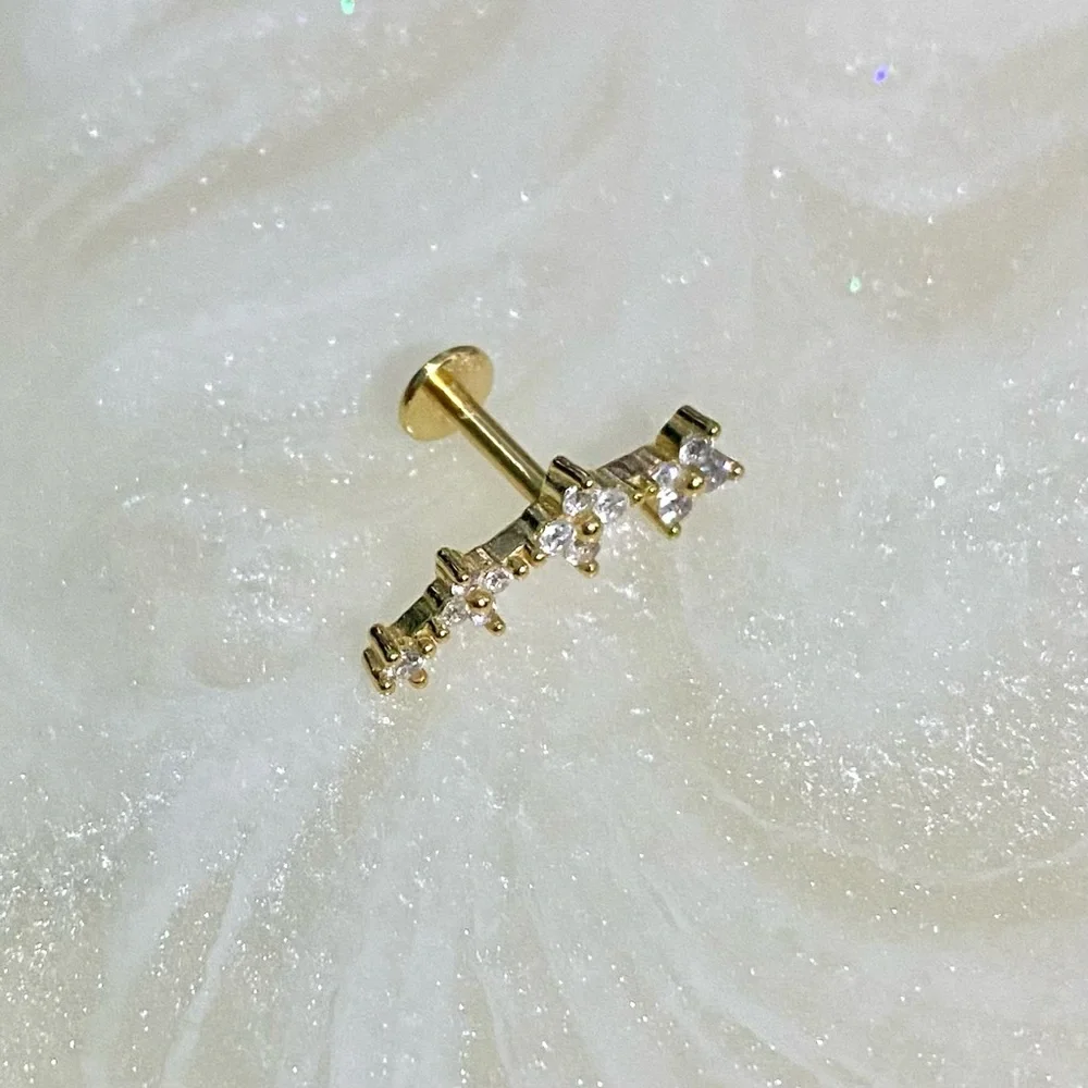 Gold and zircon Floral cartridge Stud Earring